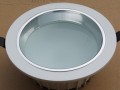 求購LED梳型散熱器天花燈外殼、壓鑄筒燈外殼