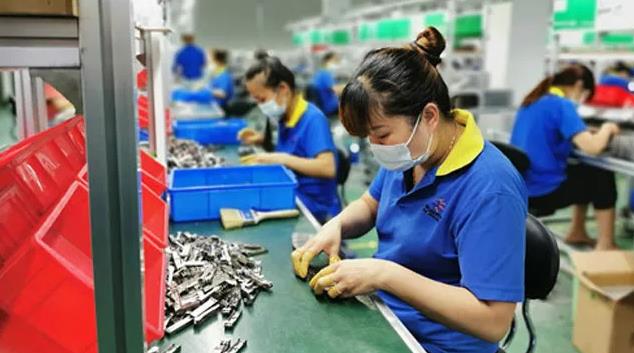銳邦光電16條鋁壓鑄生產(chǎn)線8月投產(chǎn)；華中大采購壓鑄機(jī)及周邊設(shè)備；嶸泰工業(yè)在手鑄件訂單已排至2023年
